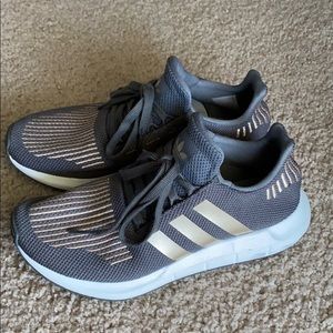 Adidas Swift Run